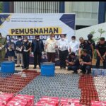 Bea Cukai Sumbagtim Musnahkan 22,44 Juta Batang Rokok Ilegal, Potensi Kerugian Negara Rp20,56 Miliar Berhasil Dicegah IMG-20261028-WA0262